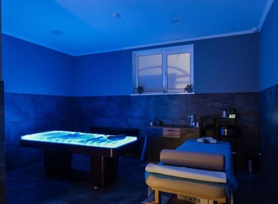 A-Hotel 13