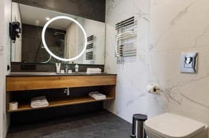 Отель A-Hotel. Полулюкс двухместный двухкомнатный  8
