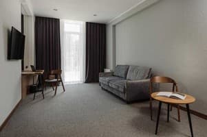 Отель A-Hotel. Полулюкс двухместный двухкомнатный  3