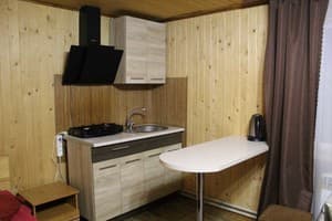 Коттедж Alfa Plus. Семейный трехместный коттедж около ручья 2