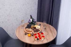 Квартира Apart Sol Polyana Resort. Апартаменты трехместный с видом на горы 7