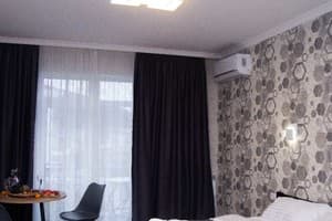 Квартира Apart Sol Polyana Resort. Апартаменты трехместный с видом на горы 2