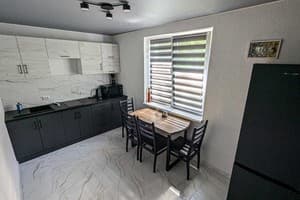 Апарт Стефінія 8