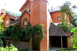 Частная усадьба Арника. Три башни 