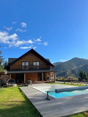 Коттедж Bryndushi Chalet
