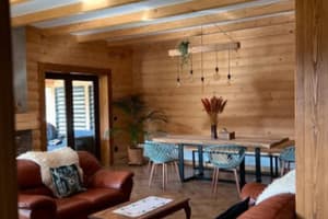Коттедж Bryndushi Chalet. Коттедж 8-местный Двухэтажный 4