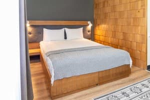 Отель Bukville. Стандарт двухместный с балконом и видом на горы 1