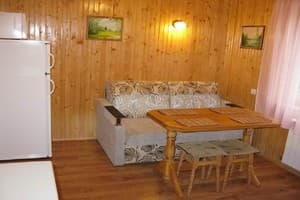 Чорногора 4