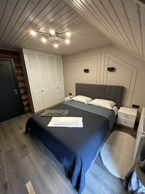 Cottage Hilltop 6