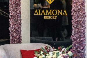 Diamond Resort Black 6