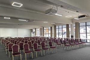 Diamond Resort Black 9