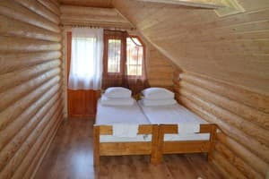 Туристический комплекс Джерельне озеро. Коттедж 10-местный  7