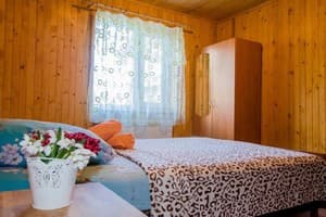 Отель Добош. Стандарт 4-местный двухкомнатный 1