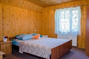 Отель Добош. Стандарт 4-местный двухкомнатный 2