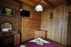 Гостинично-ресторанный комплекс Дом Смереков. Улучшенный трехместный  6