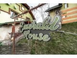 Emerald House 8