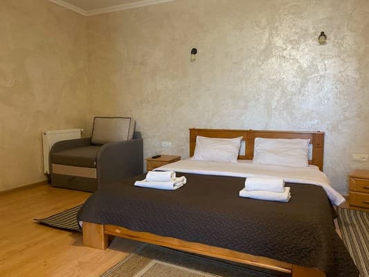 Entoni Apartments 7