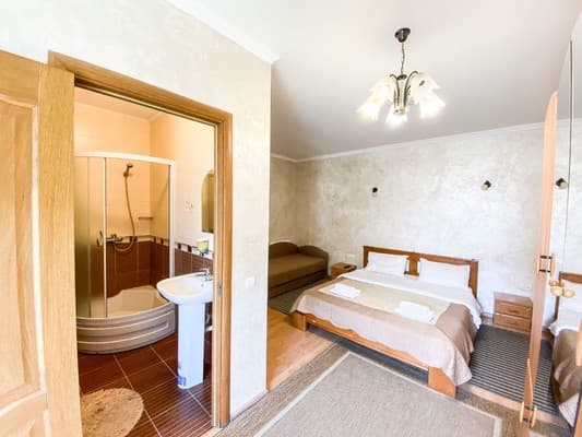 Entoni Apartments 10