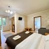 Мини-отель Entoni Apartments. Семейный трехместный с кухней 1