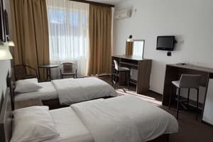 Отель Эрней Лаз. Стандарт двухместный  1