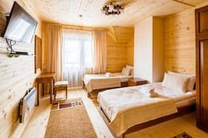 Отель Family Hotel Kaskad. Коттедж 6-местный с 2 спальнями 2