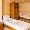 Отель Family Hotel Kaskad. Коттедж 6-местный с 2 спальнями 3