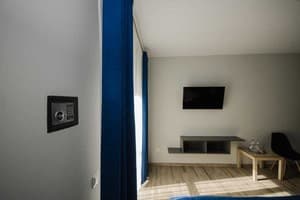 Отель Family Residence. Стандарт трехместный с балконом 8