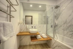 Отель Forest Hill Hotel & Spa. Апартаменты 4-местный  13