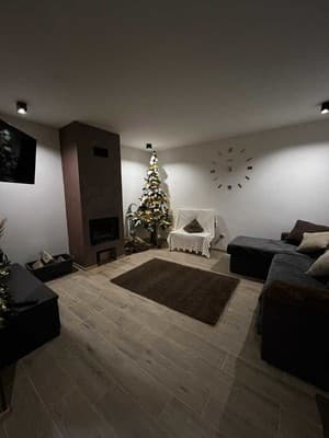 Forest House 1