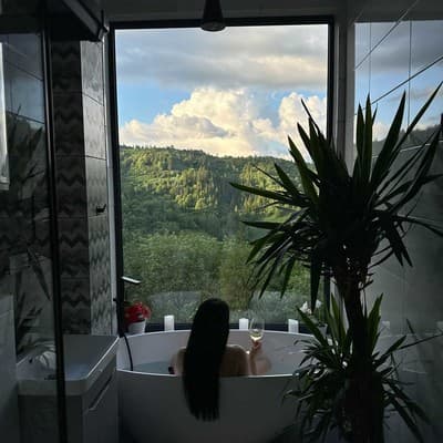 Forest Hub 13
