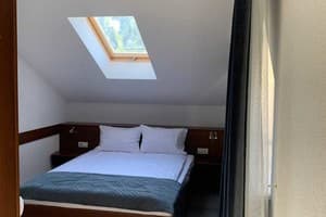 Отель GOTS. Полулюкс трехместный с балконом 8