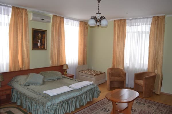 Гелікон 1