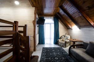 Отель Герич. Коттедж 6-местный верхний 2