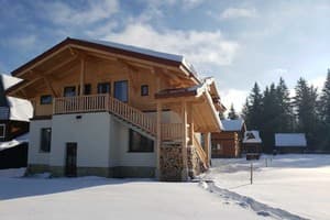 Гірська хатина 16