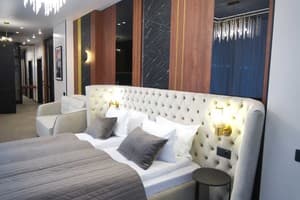 Отель Glacier Premium Apartments. Апартаменты двухместный Deluxe Lake view (2+1) 1