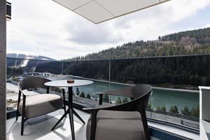 Отель Glacier Premium Apartments. Апартаменты двухместный Deluxe Lake view (2+1) 7