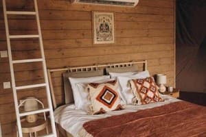 Отель Glamping Mandra Hills. Купол двухместный Everest (2+2) 1