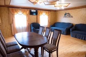 Глемпінг Хатинка на полонині 3