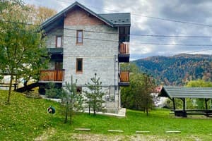 Коттедж Gorianka Hotel. Коттедж 10-местный  35