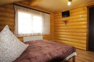 Частная усадьба  Говерла. Коттедж 11-местный  5
