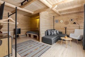 Гостинично-ресторанный комплекс Gremi Hotel. Коттедж 4-местный у бассейна 1