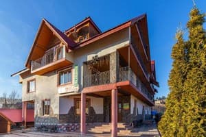 Гуцульська світлиця 3