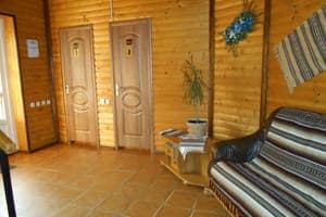 Гуцульська світлиця 15