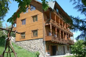 Гуцульская Хата 22