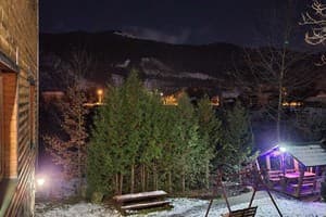 Гуцульская Хата 16