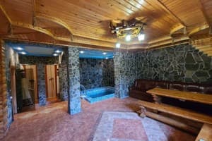 Гуцульская Хата 1