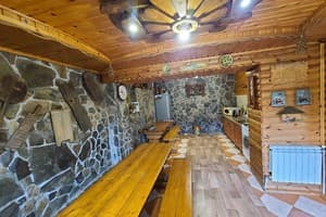 Гуцульская Хата 3