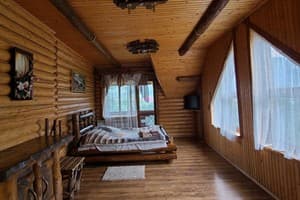 Гуцульская Хата 7