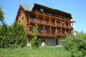 Гуцульская Хата 11