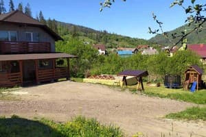 Хата в Карпатах 8